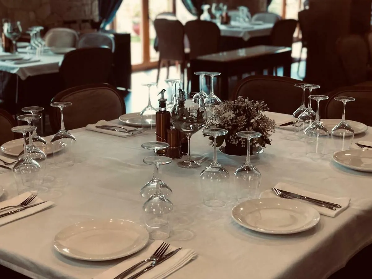 Chateau Fasel Τίρανα 4*,